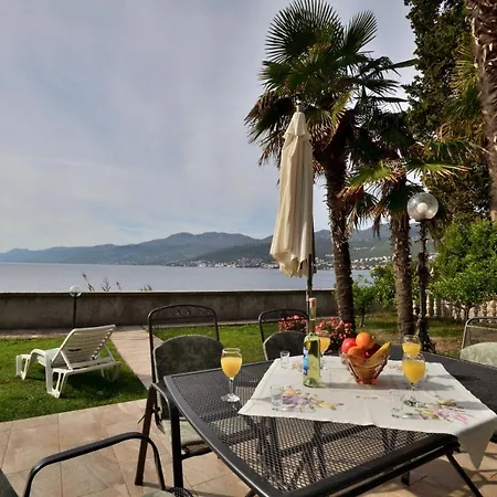 Romina Apartment