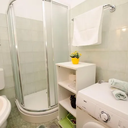 Romina Apartment *