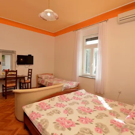 Romina Apartment
